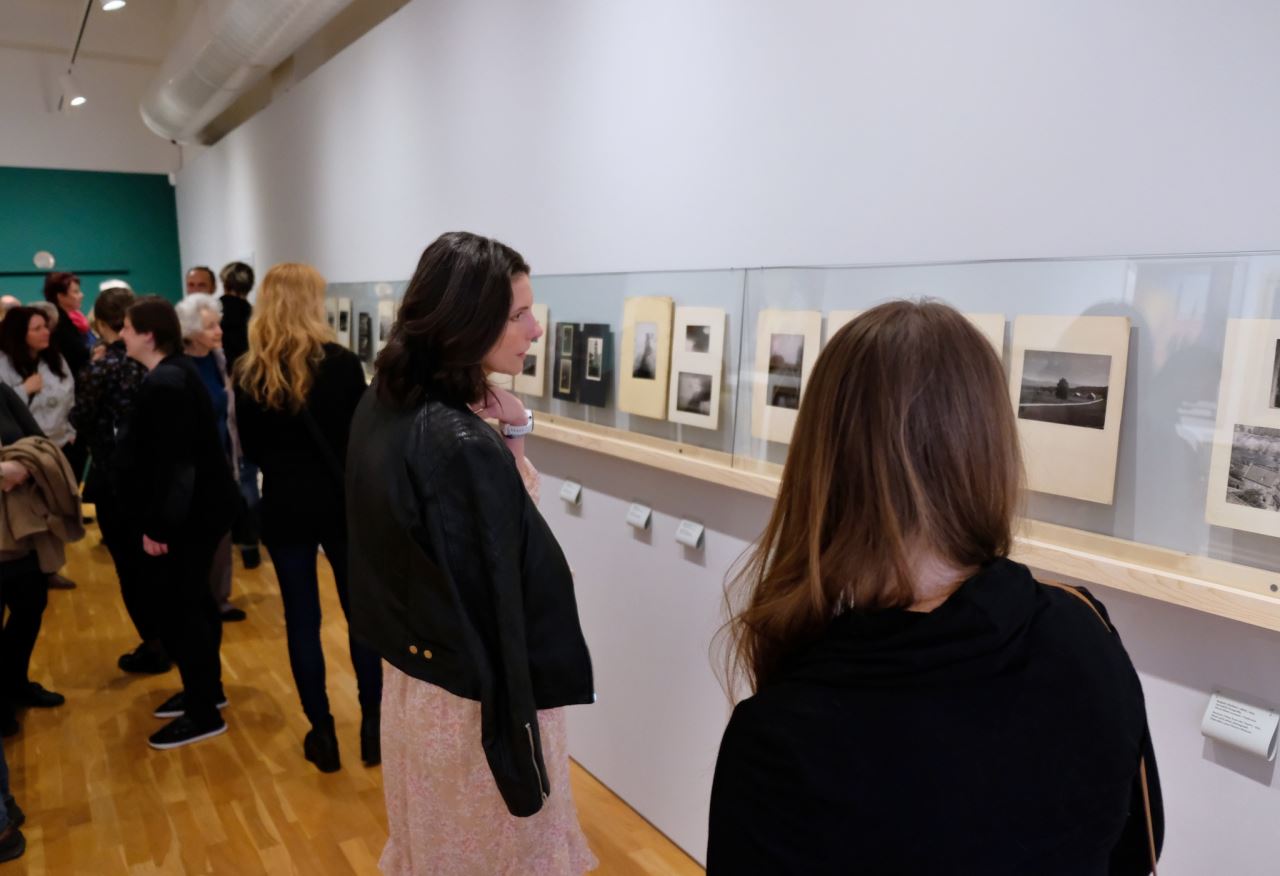 Fotografie z vernisáže 15. 4. 2023